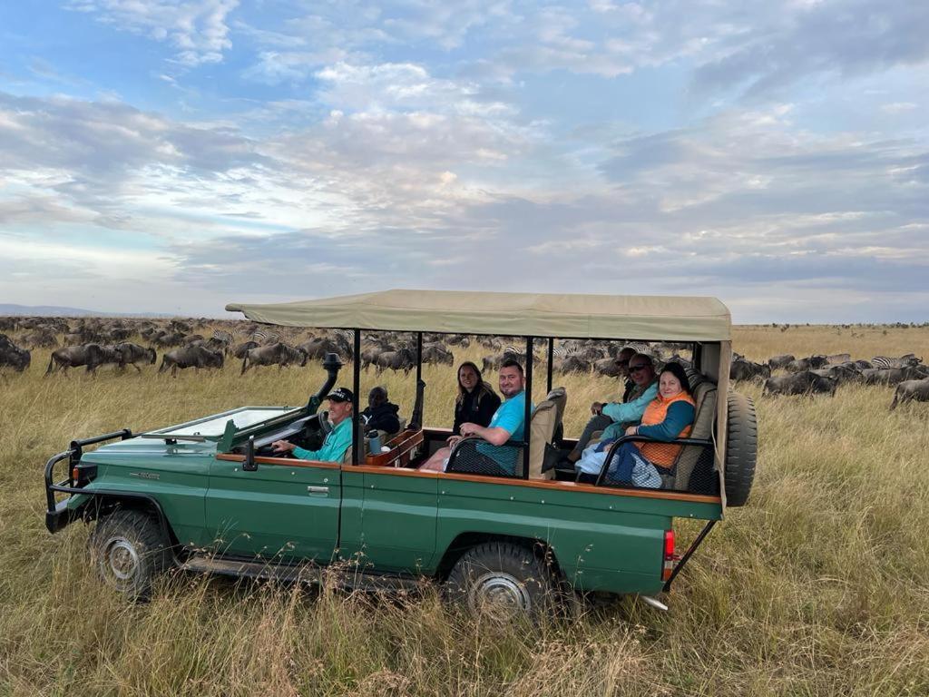 マサイマラ国立保護区 Olaloi Mara Campヴィラ エクステリア 写真